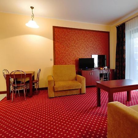 Apartamenty Continental Krynica Morska Bagian luar foto