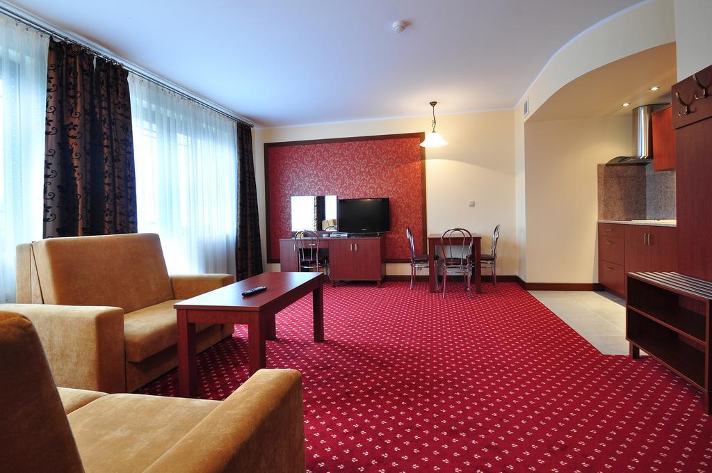 Apartamenty Continental Krynica Morska Ruang foto