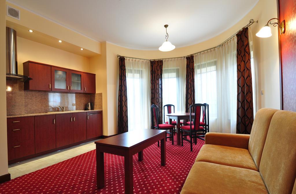 Apartamenty Continental Krynica Morska Bagian luar foto